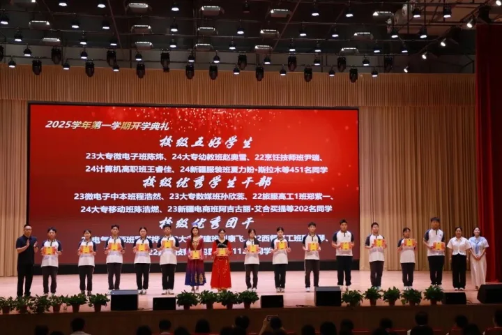 a65f60bd7b6747db9ea4d62c5ff27729.png a65f60bd7b6747db9ea4d62c5ff27729.png